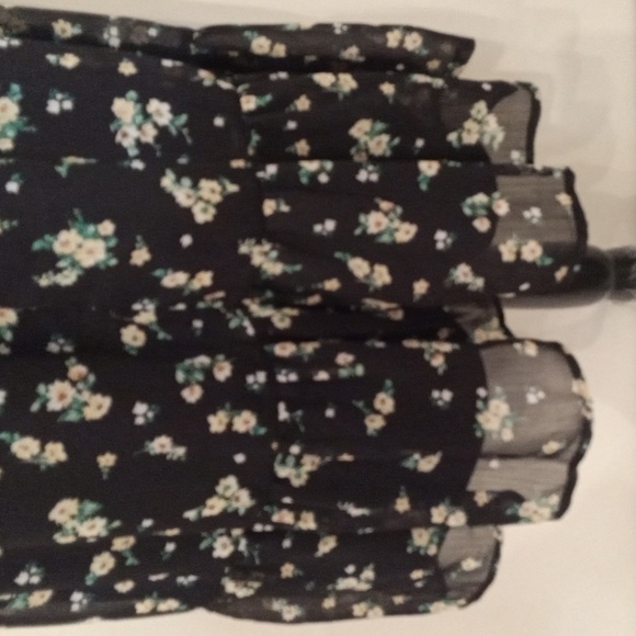 No Boundaries Juniors Ruffle Midi Dress Black Floral Size XS - Picture 9 of 9